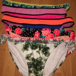5 pairs of bathing suit bottoms